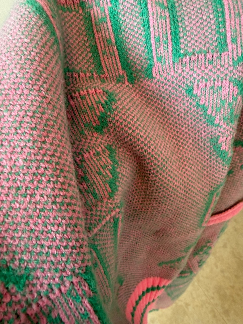 Cardigan - Picture 9 of 9